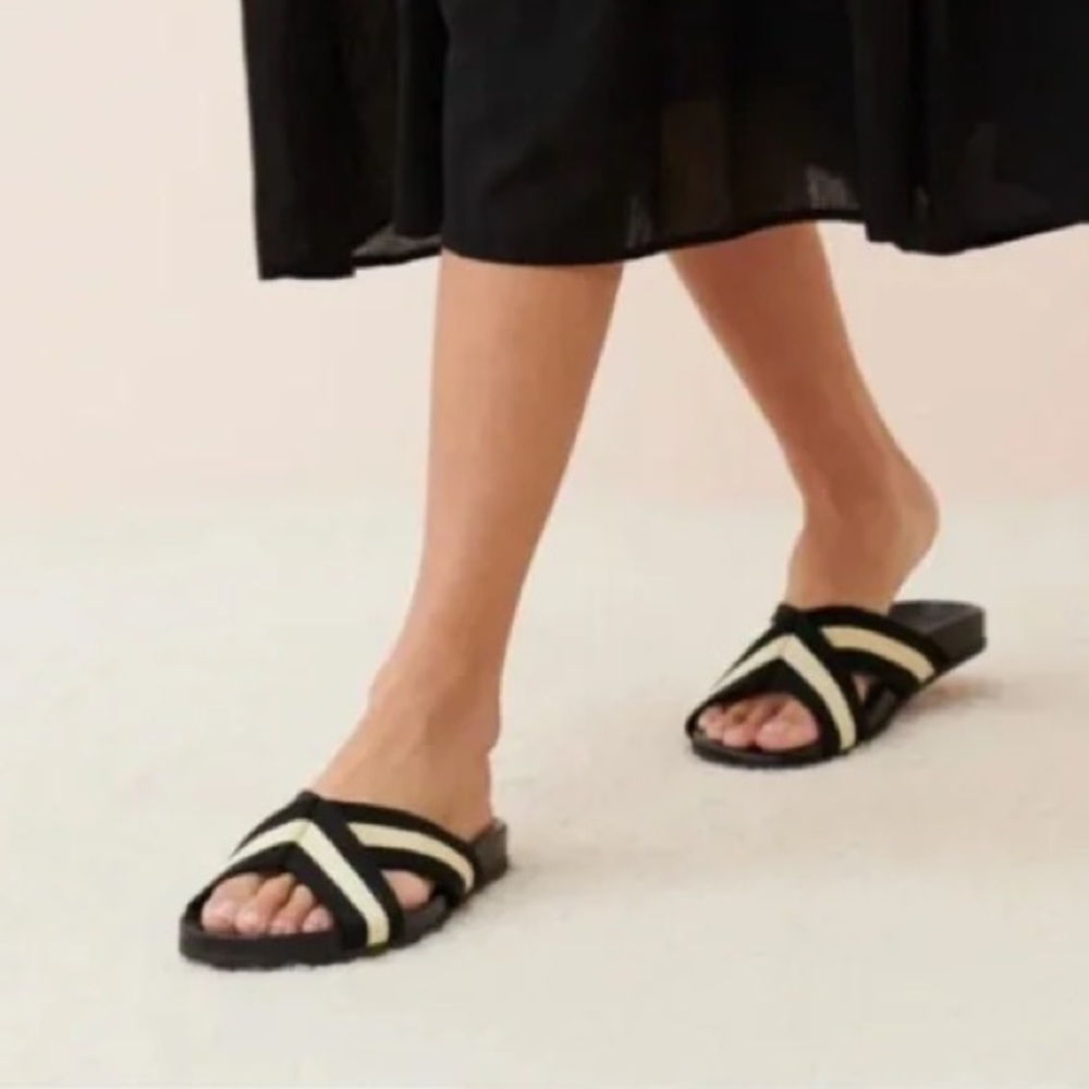 Jenni Kayne crossover slides euro 41 never worn - Picture 1 of 6